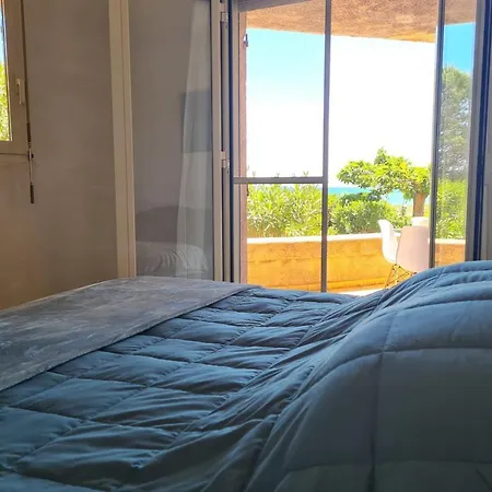 Villa Bluebay En Bord De Plage Proche De Toutes Commodites Vila Lecci