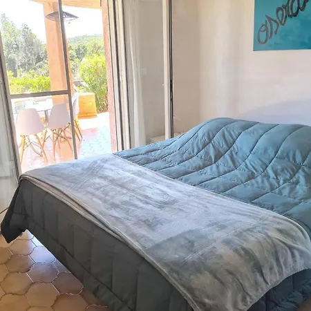 Villa Bluebay En Bord De Plage Proche De Toutes Commodites Vila